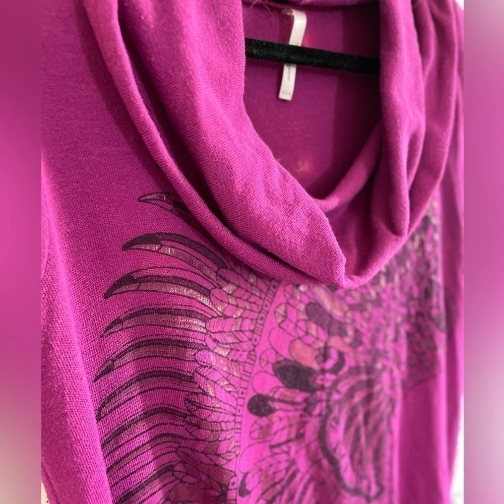 Purple cowl neck sleeveless top, cool eclectic pattern / print on front. - Picture 3 of 9